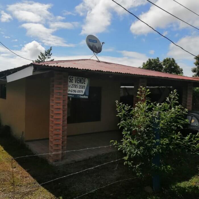 Lote con casa en Guácimo, Limón Precio: ¢28,010,096.00